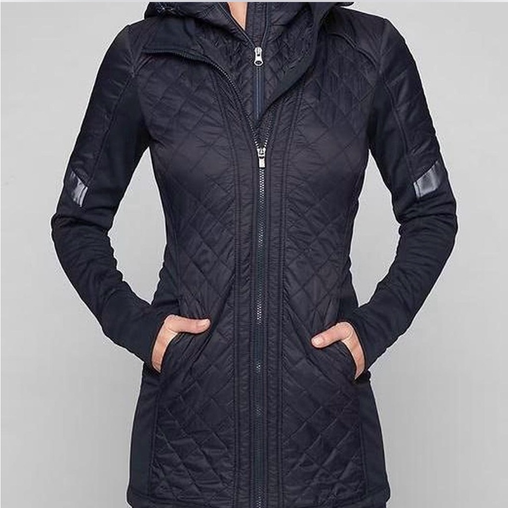 Athleta Women's Navy Quilted Ski Jacket - Picture 2 of 5